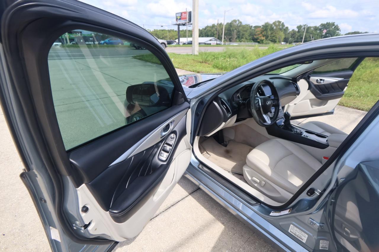 Infiniti Q50 3.0t LUXE RWD 2020
