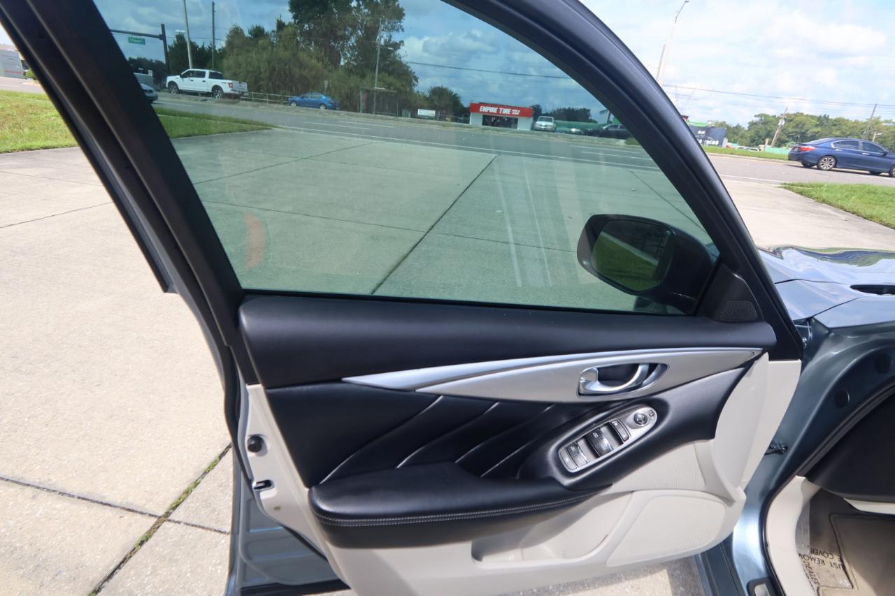 Infiniti Q50 3.0t LUXE RWD 2020