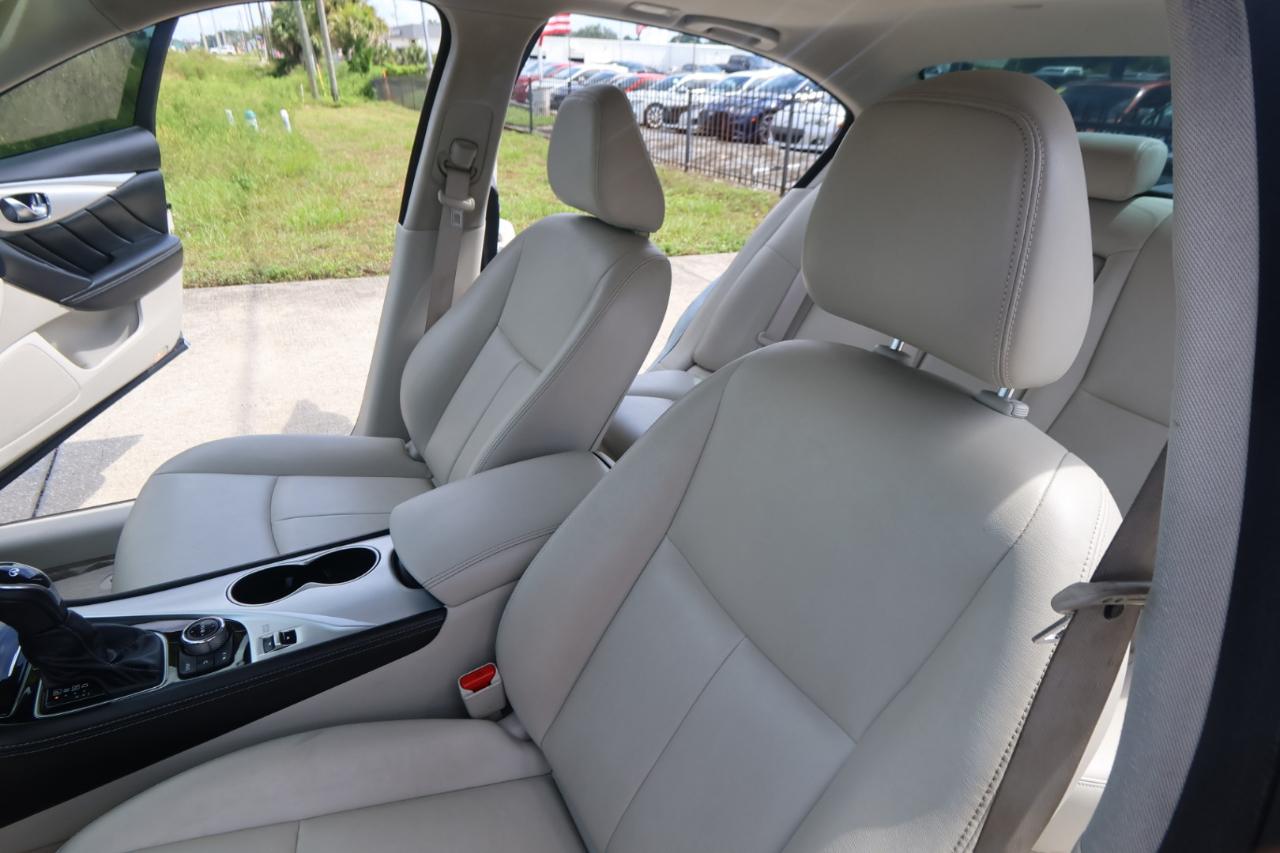 Infiniti Q50 3.0t LUXE RWD 2020