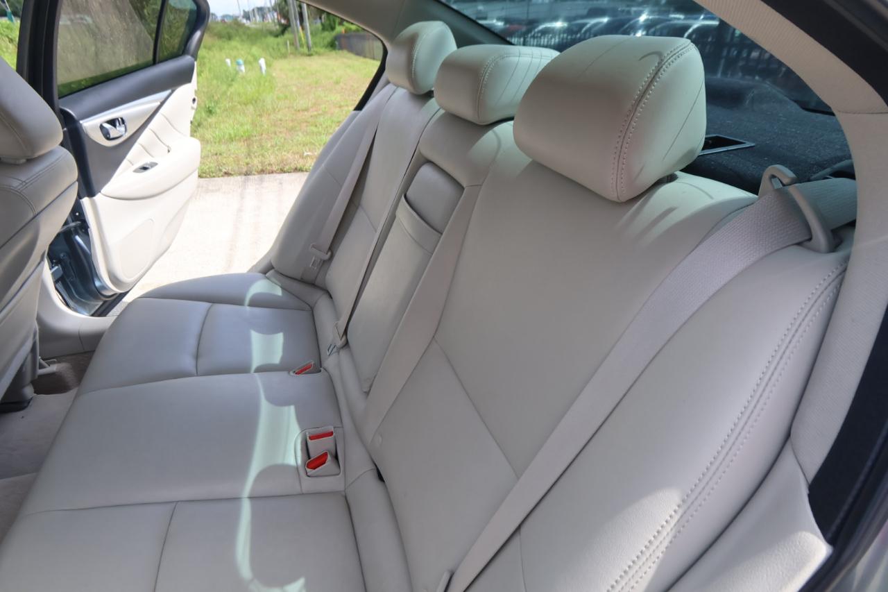 Infiniti Q50 3.0t LUXE RWD 2020
