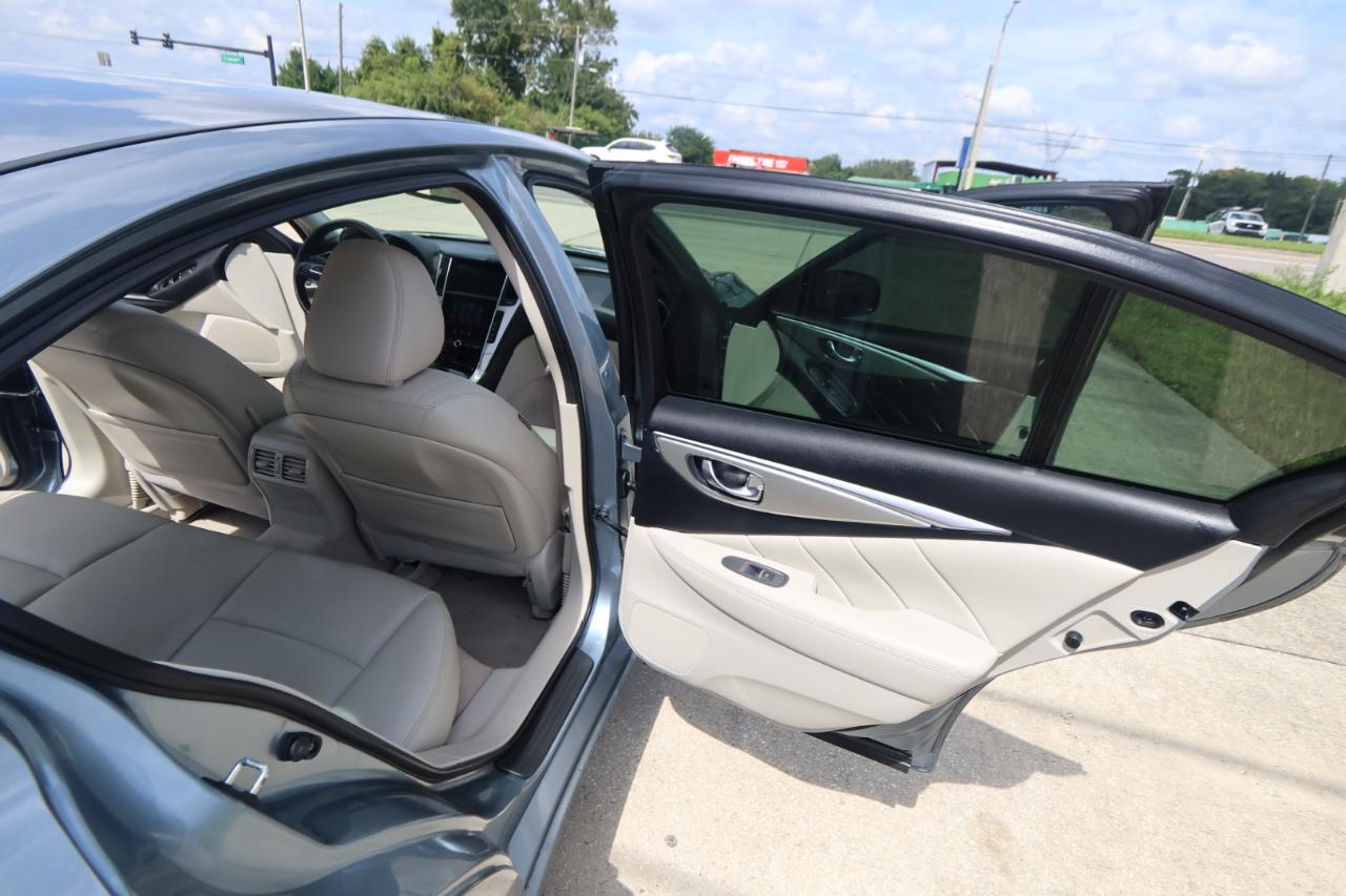 Infiniti Q50 3.0t LUXE RWD 2020