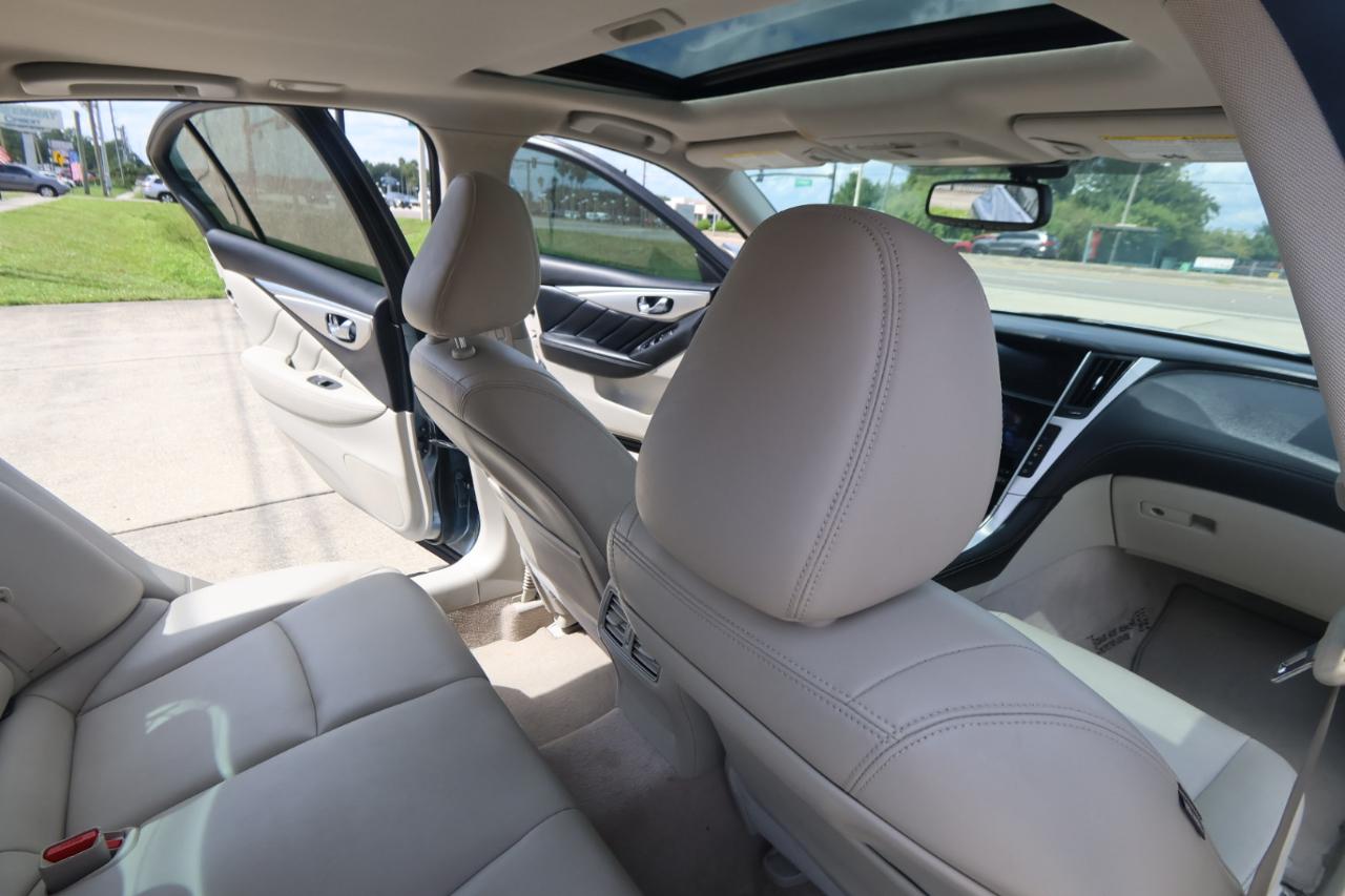 Infiniti Q50 3.0t LUXE RWD 2020
