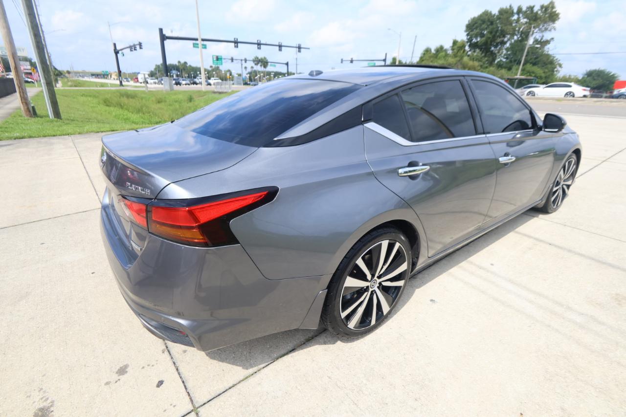 Nissan Altima 2.0 Platinum Sedan 2020