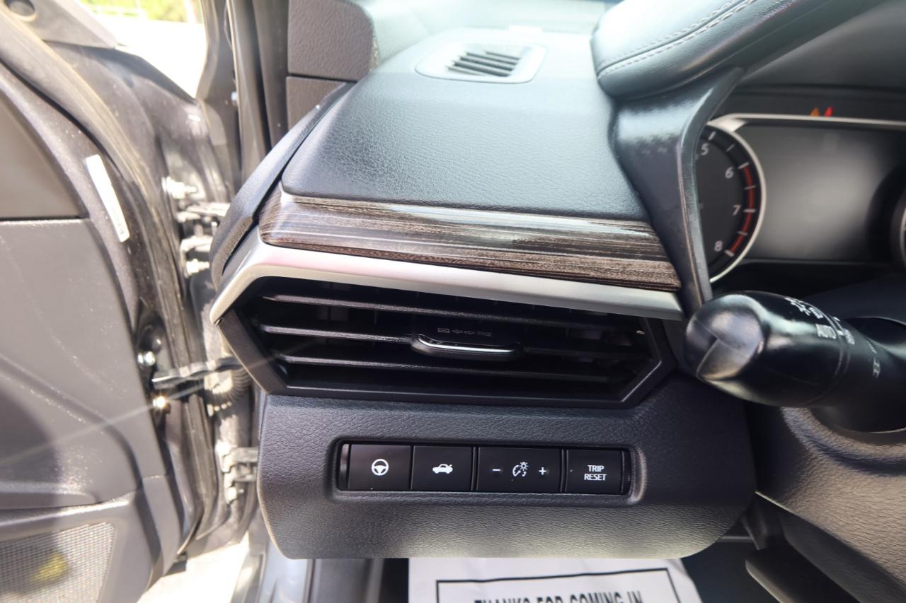 Nissan Altima 2.0 Platinum Sedan 2020