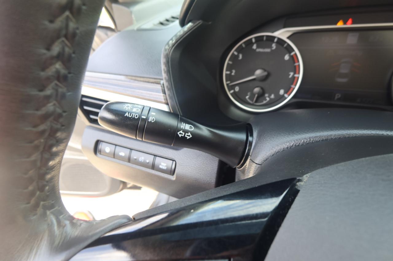 Nissan Altima 2.0 Platinum Sedan 2020