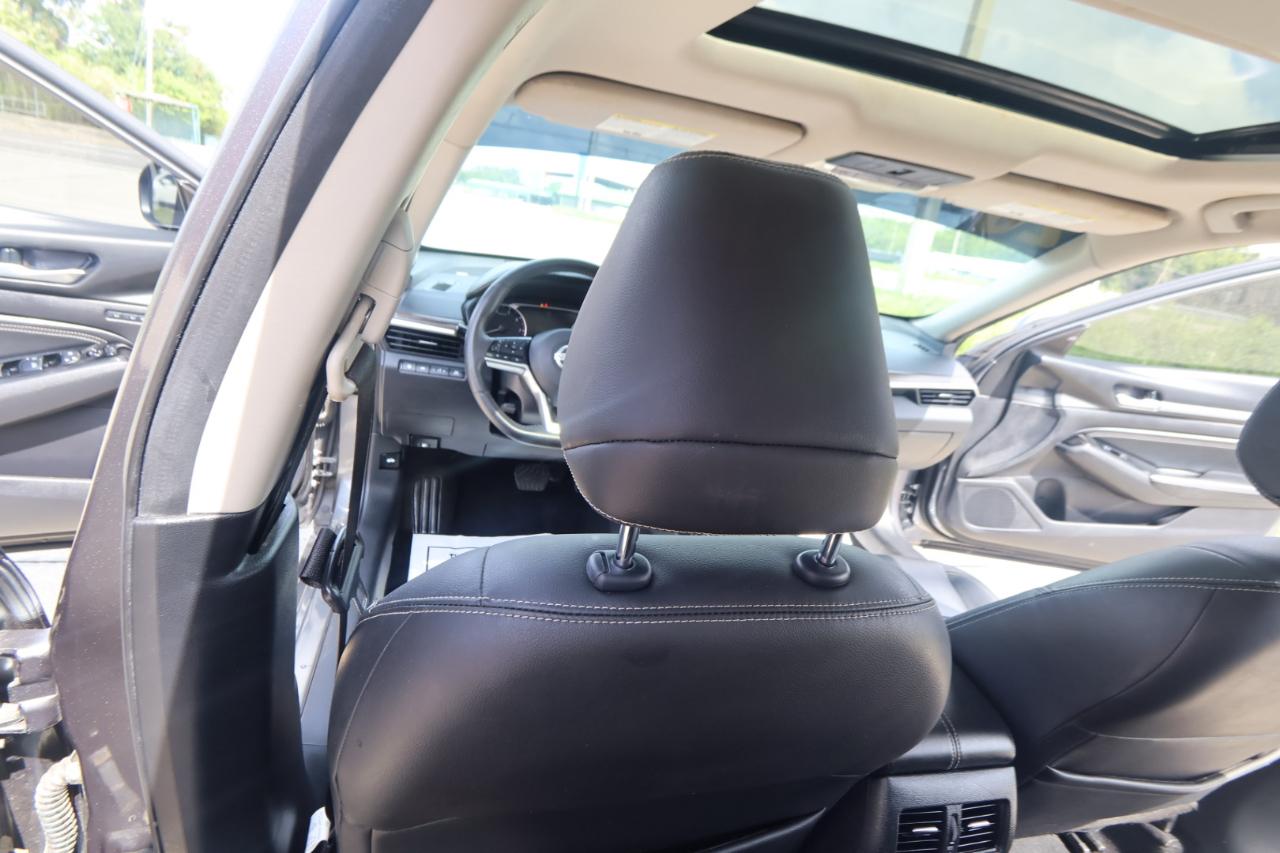 Nissan Altima 2.0 Platinum Sedan 2020