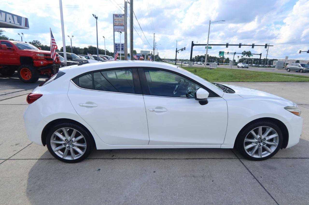 Mazda Mazda3 5-Door Grand Touring Auto 2017