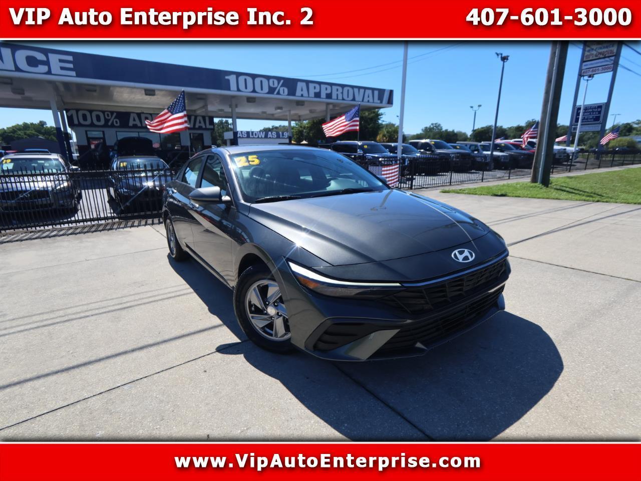 2025 Hyundai Elantra SE IVT