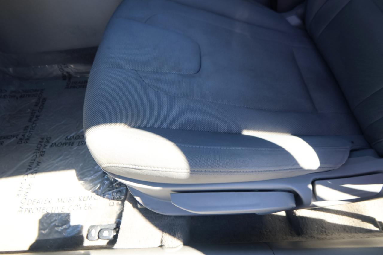 Hyundai Elantra SE IVT 2025