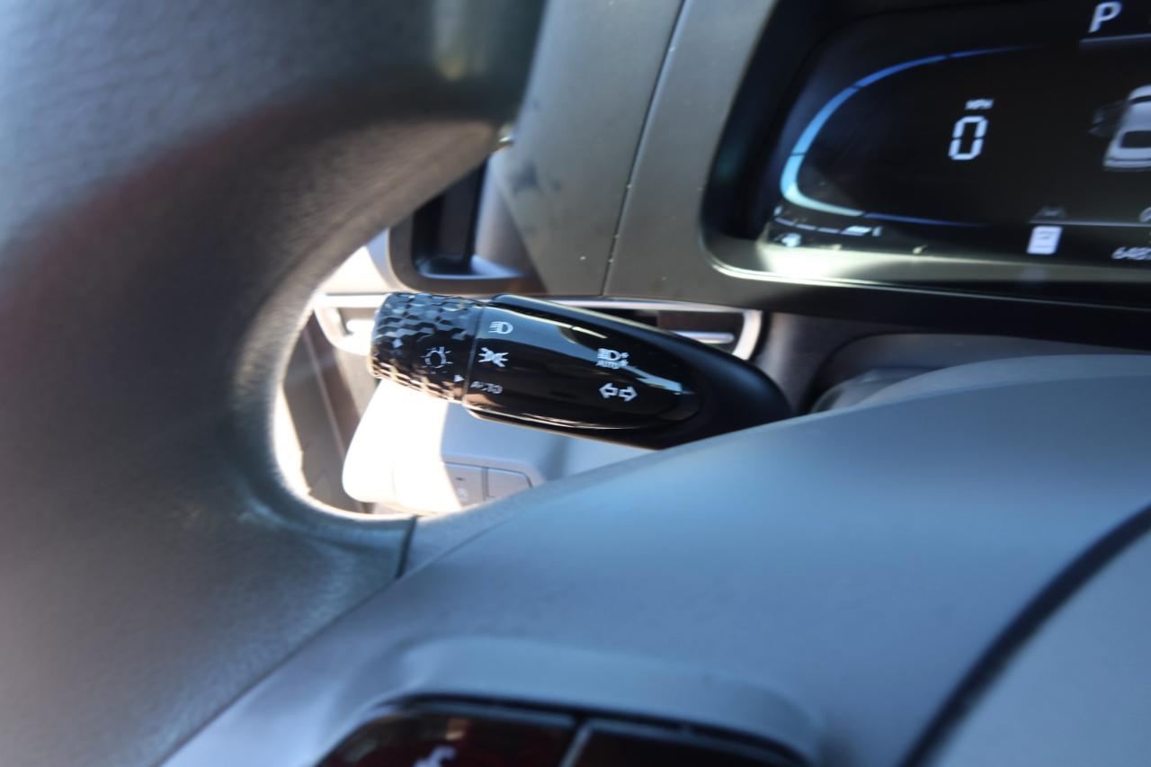Hyundai Elantra SE IVT 2025