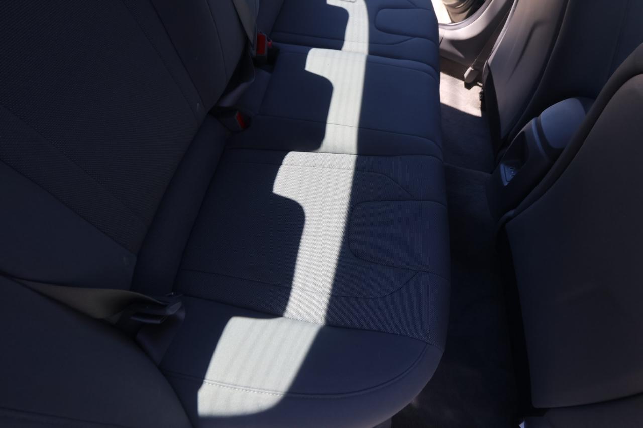 Hyundai Elantra SE IVT 2025