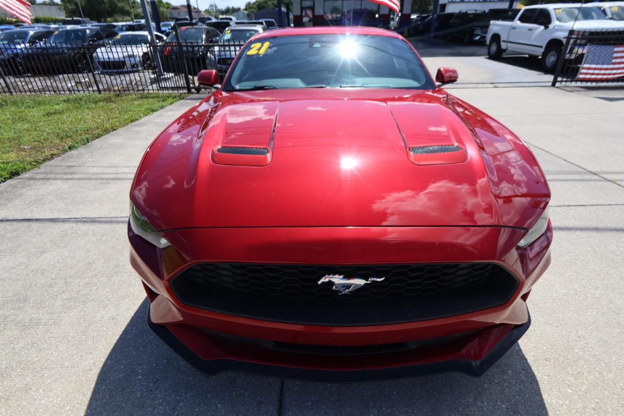 Ford Mustang EcoBoost Fastback 2021