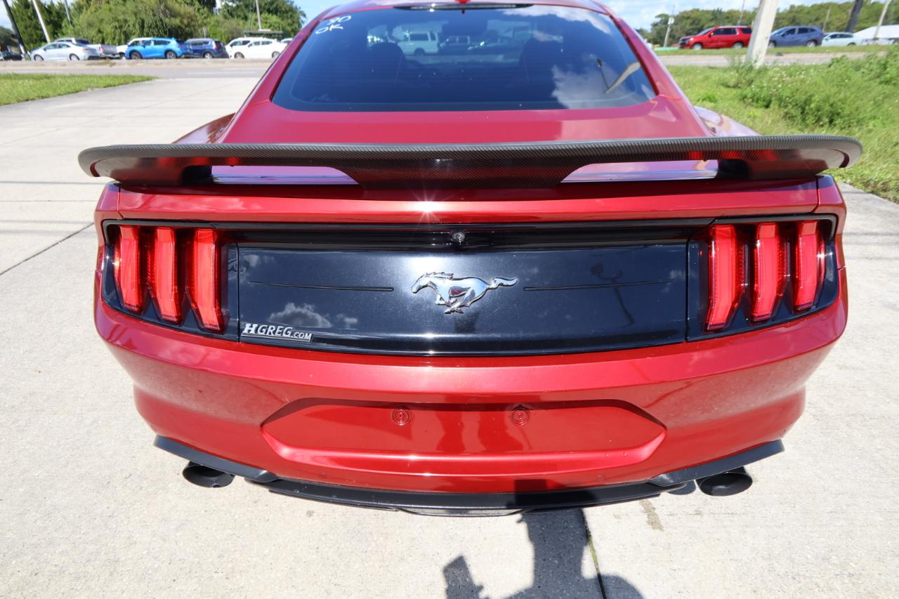 Ford Mustang EcoBoost Fastback 2021