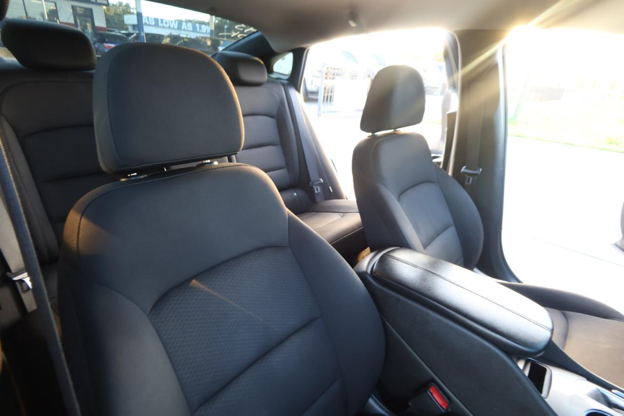 Chevrolet Malibu 4dr Sdn LT 2020