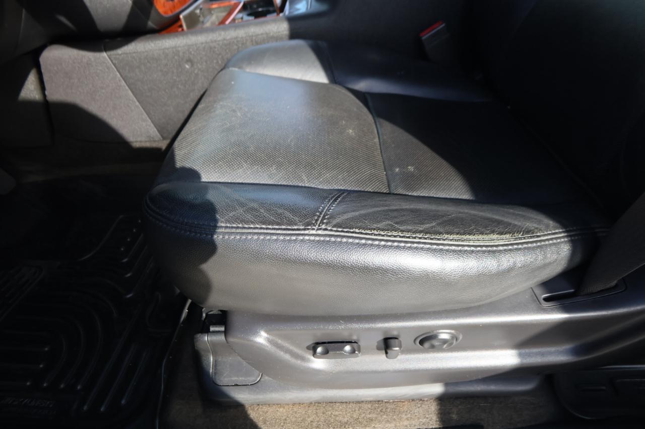 Chevrolet Avalanche 4WD Crew Cab LTZ 2013