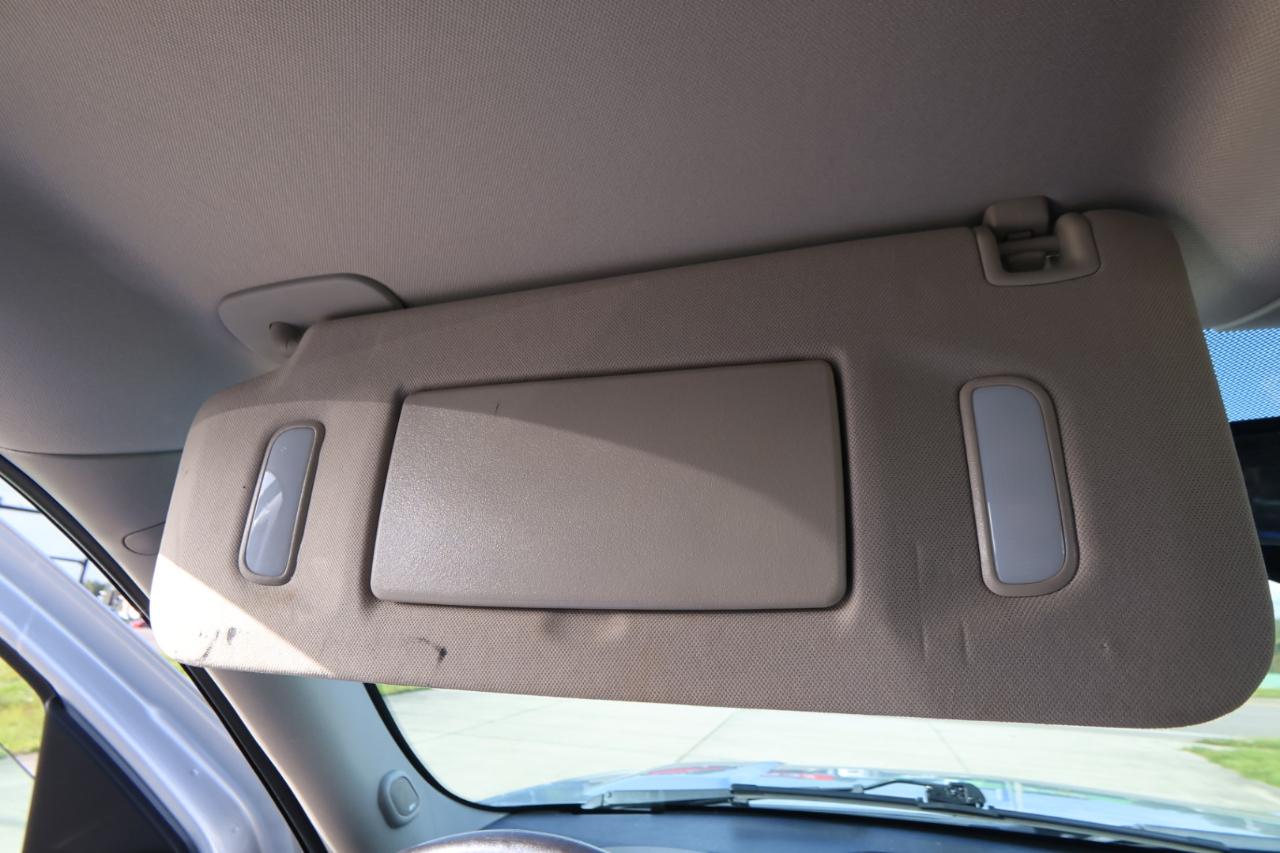 Chevrolet Avalanche 4WD Crew Cab LTZ 2013