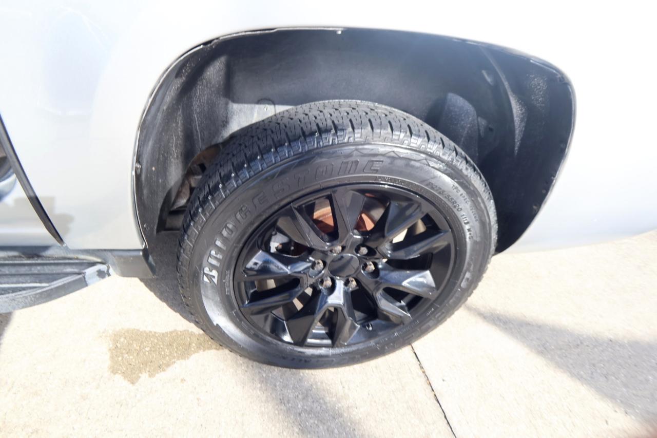 Chevrolet Avalanche 4WD Crew Cab LTZ 2013