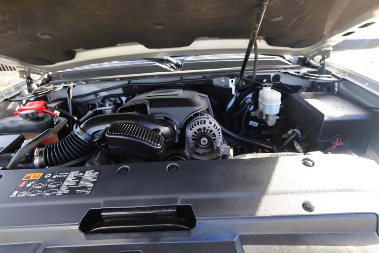 Chevrolet Avalanche 4WD Crew Cab LTZ 2013