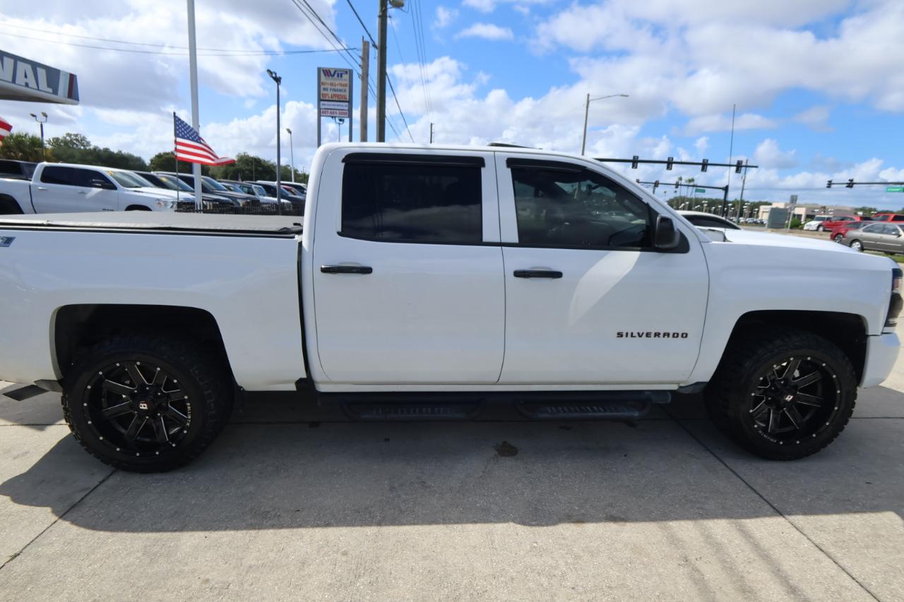Chevrolet Silverado 1500 4WD Crew Cab 143.5" LTZ w/2LZ 2017