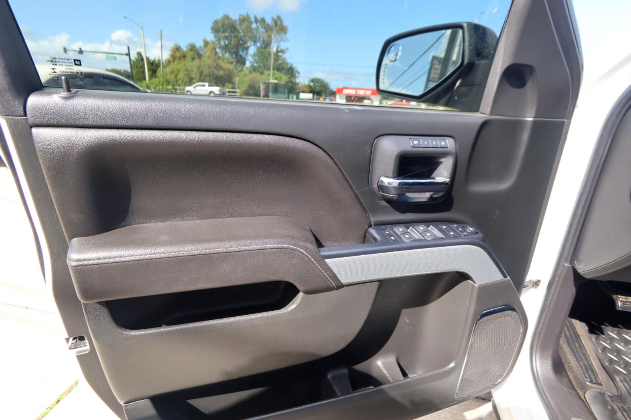 Chevrolet Silverado 1500 4WD Crew Cab 143.5" LTZ w/2LZ 2017