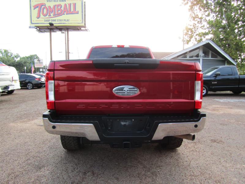 Ford F-250 SD XLT Crew Cab 4WD 2017 Ford F-250 SD XLT Crew Cab 4WD 2017