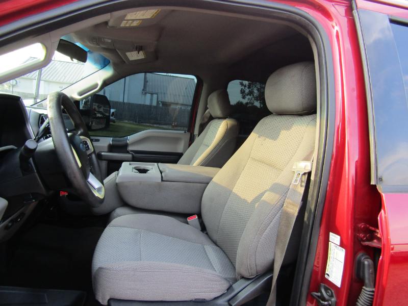 Ford F-250 SD XLT Crew Cab 4WD 2017 Ford F-250 SD XLT Crew Cab 4WD 2017