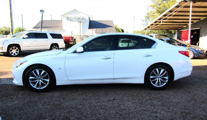 Infiniti Q50 Premium 2015