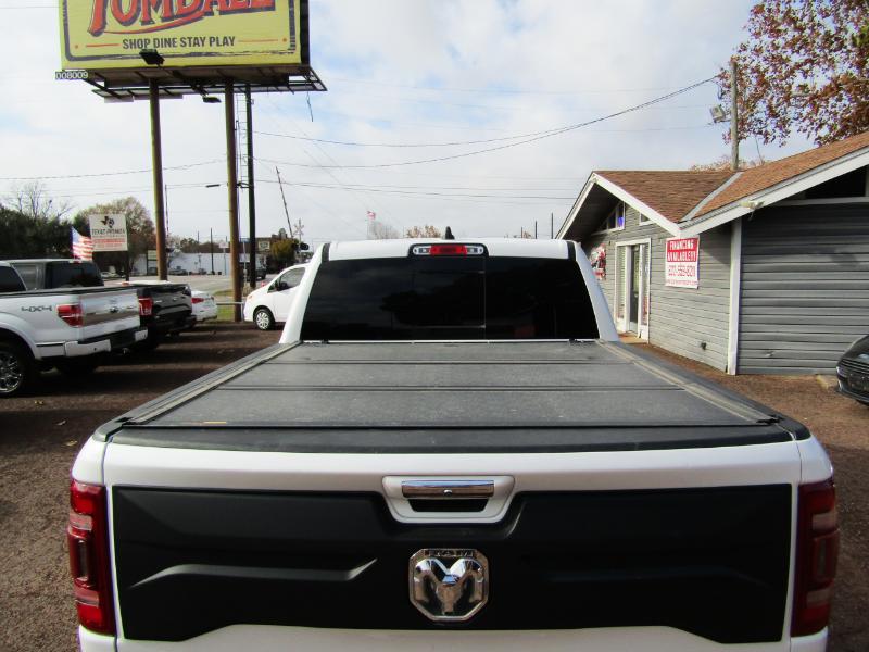 RAM 1500 Laramie Crew Cab SWB 4WD 2019