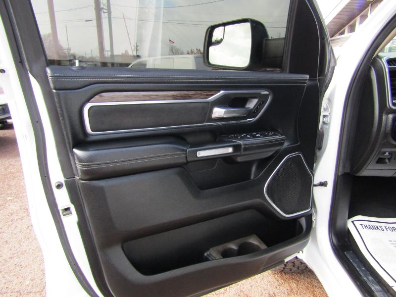 RAM 1500 Laramie Crew Cab SWB 4WD 2019