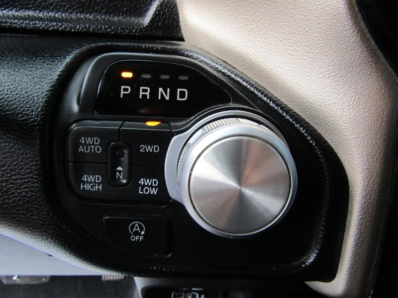 RAM 1500 Laramie Crew Cab SWB 4WD 2019