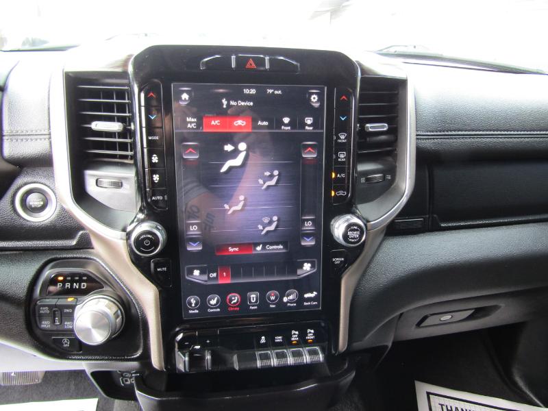 RAM 1500 Laramie Crew Cab SWB 4WD 2019