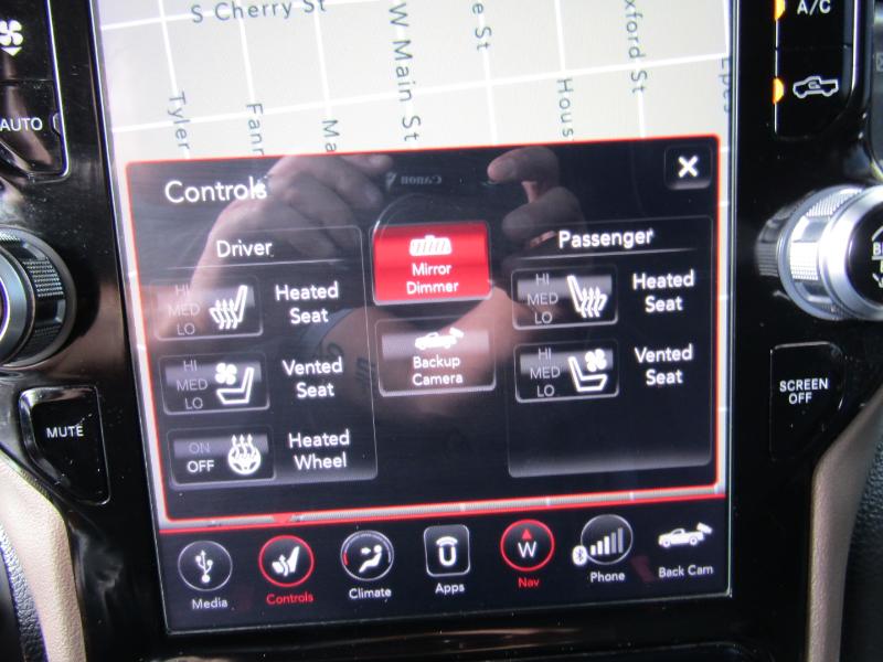 RAM 1500 Laramie Crew Cab SWB 4WD 2019