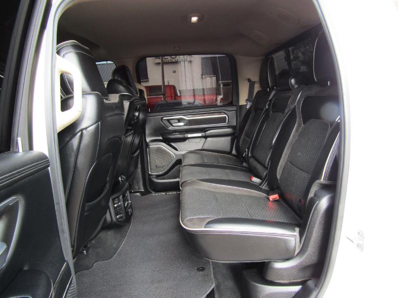 RAM 1500 Laramie Crew Cab SWB 4WD 2019