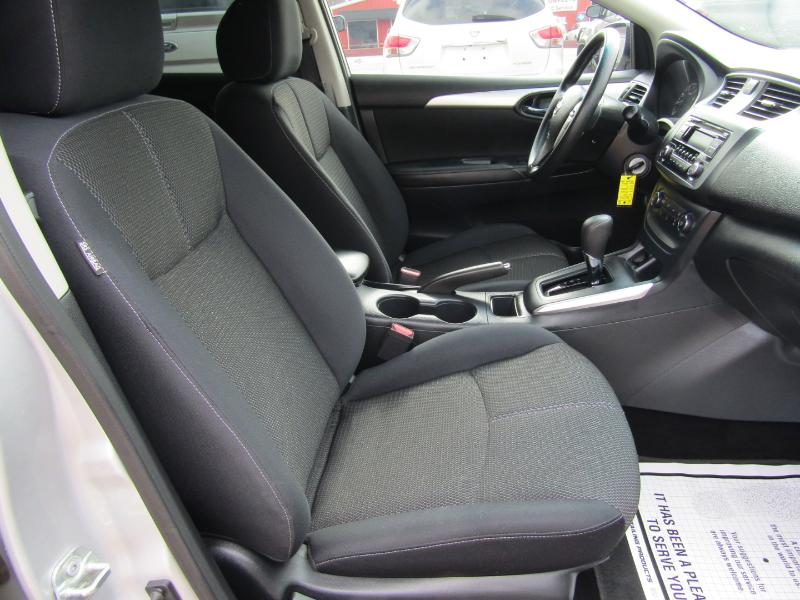 Nissan Sentra S 2017