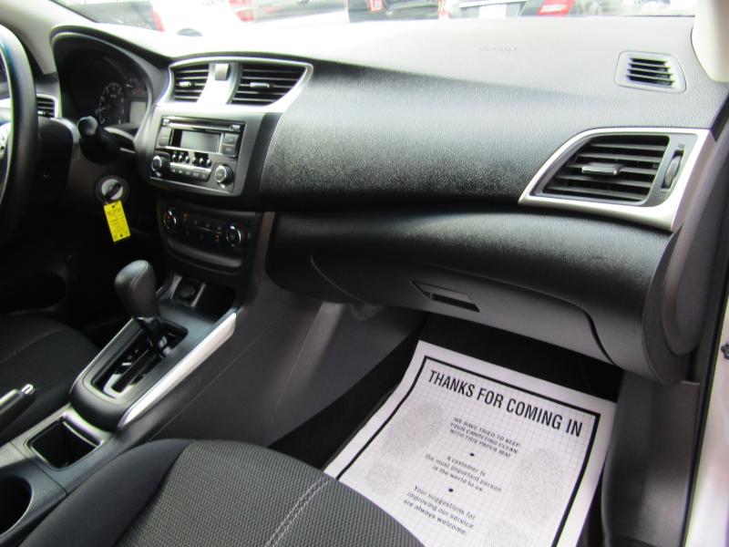 Nissan Sentra S 2017