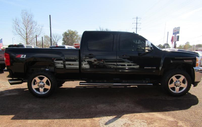 Chevrolet Silverado 2500HD LT Crew Cab 4WD 2011