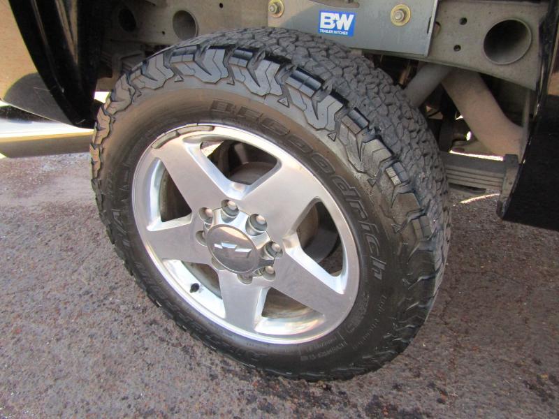 Chevrolet Silverado 2500HD LT Crew Cab 4WD 2011