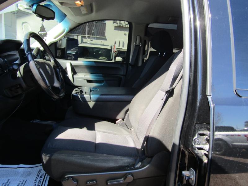 Chevrolet Silverado 2500HD LT Crew Cab 4WD 2011