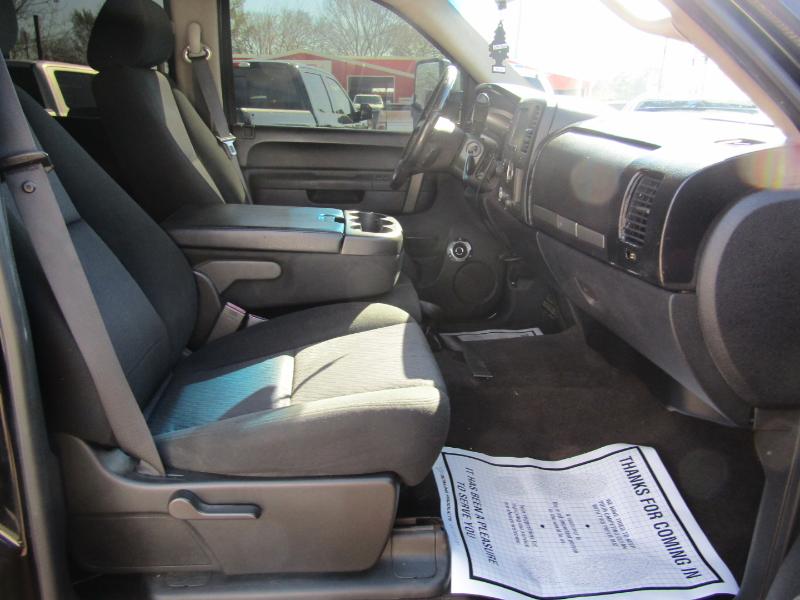 Chevrolet Silverado 2500HD LT Crew Cab 4WD 2011