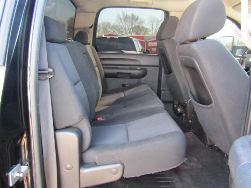 Chevrolet Silverado 2500HD LT Crew Cab 4WD 2011