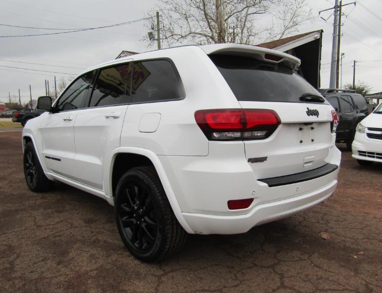Jeep Grand Cherokee Altitude 4x2 2017
