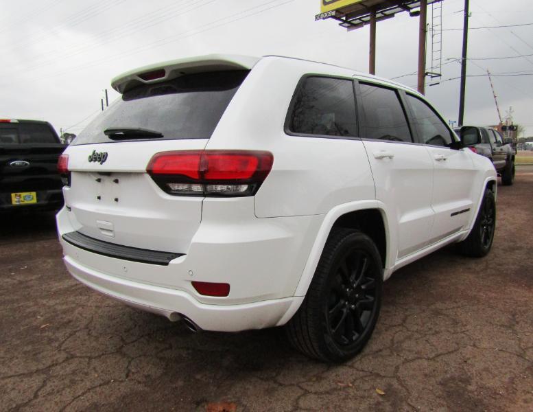 Jeep Grand Cherokee Altitude 4x2 2017