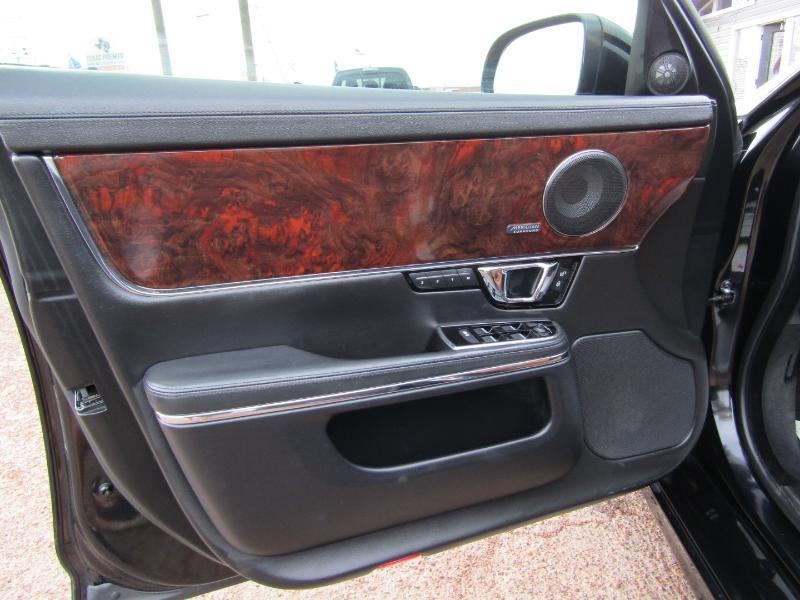 Jaguar XJ-Series R-Sport 2016