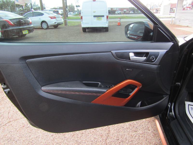 Hyundai Veloster 3dr Cpe Auto Turbo w/Orange Accent 2017