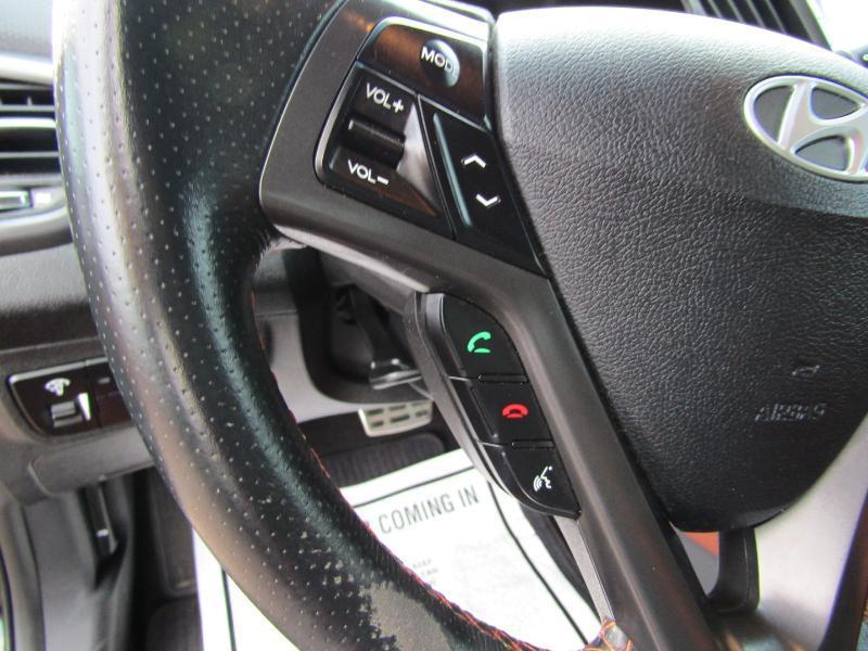 Hyundai Veloster 3dr Cpe Auto Turbo w/Orange Accent 2017