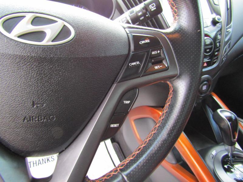 Hyundai Veloster 3dr Cpe Auto Turbo w/Orange Accent 2017