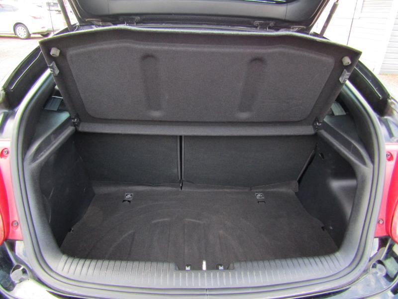 Hyundai Veloster 3dr Cpe Auto Turbo w/Orange Accent 2017