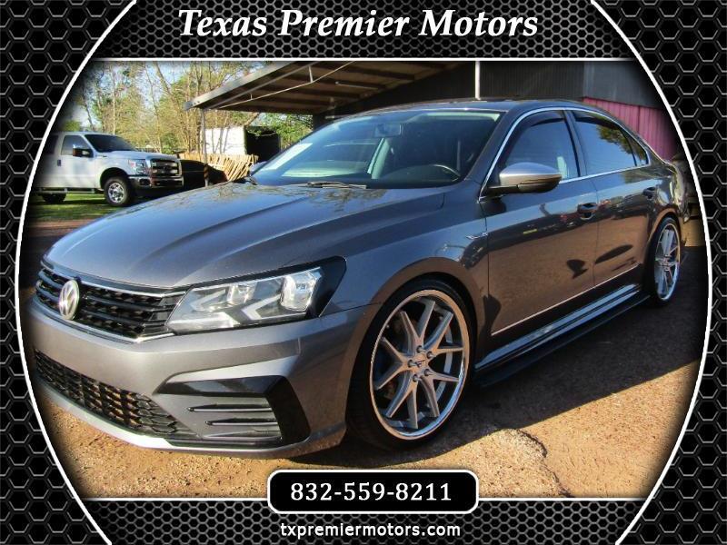 2017 Volkswagen Passat R-Line w/Comfort Pkg Auto