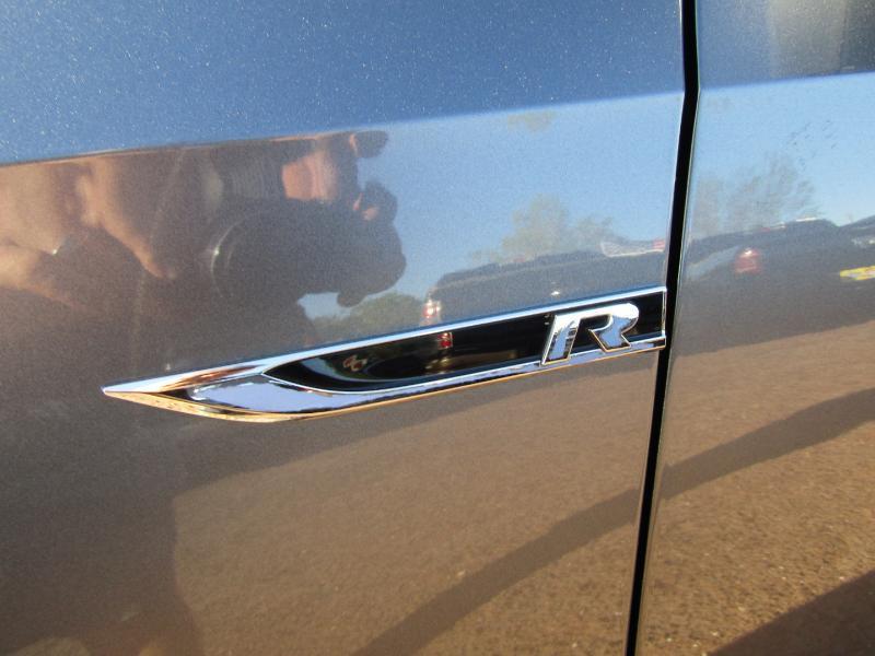 Volkswagen Passat R-Line w/Comfort Pkg Auto 2017