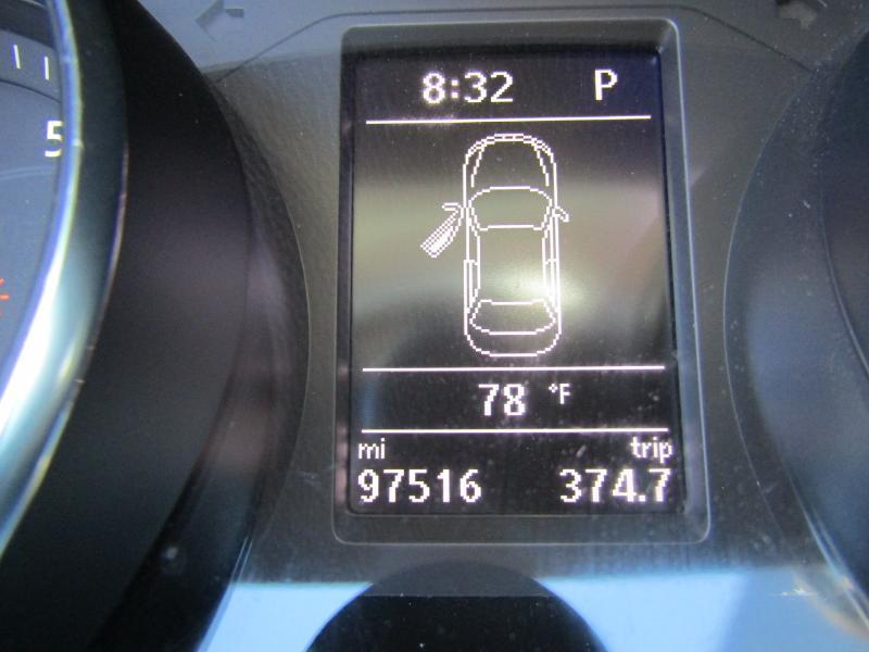 Volkswagen Passat R-Line w/Comfort Pkg Auto 2017